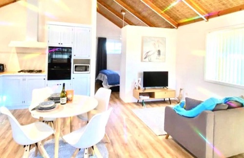 Victor Harbor Cabin | Discover Back 'O' Burke: A Hidden Gem with Pool & Kitchen