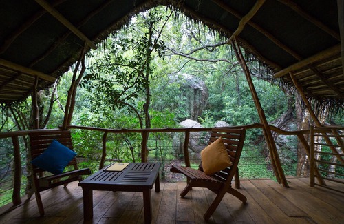 Sigiriya Villa | Discover Back of Beyond - Pidurangala with Family-Friendly Dining