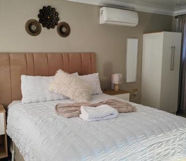 Ga-Segonyana Bed & Breakfast | Guest Rated 10/10 at Back of the Moon Guesthouse