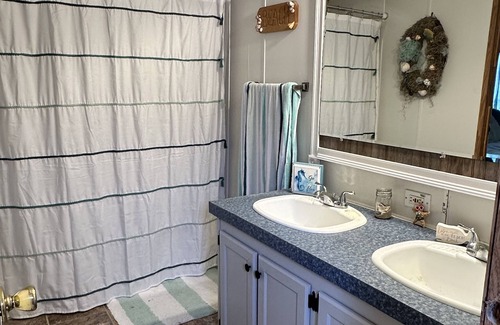 Edenton House | Back to the Basics: Child-Friendly Retreat with 10/10 Rating