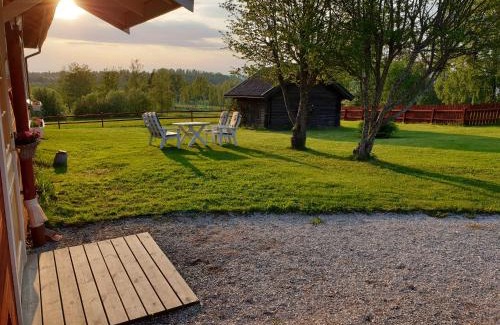 Tallberg Apartment | Explore Backhansgården I Plintsberg: Family-Friendly Stay