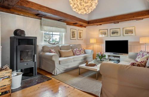 Groß Wokern House | Pet-Friendly Retreat at Backhaus for Family Adventures