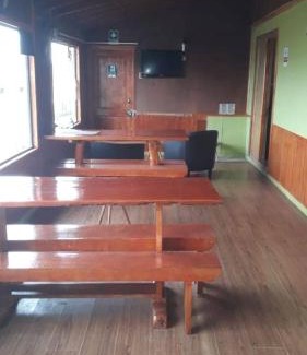 Porvenir Hotel | Budget-Friendly Backpacker 644: Pet Friendly & Kitchen Access
