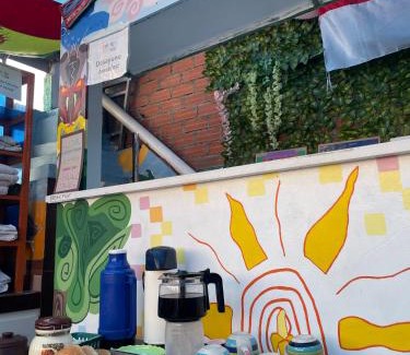 Oruro House | Budget-Friendly Backpacker Hostal in Oruro with Breakfast