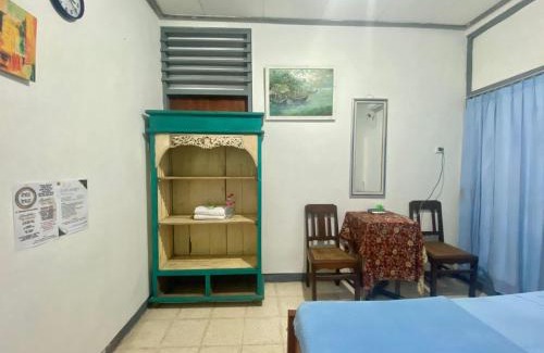Banyuwangi Hostel | Budget-Friendly Backpacker Kawah Ijen with Breakfast & Dining