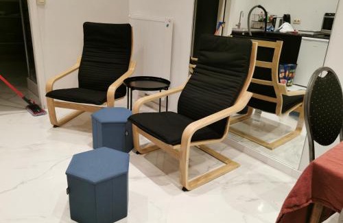 Vogelzang Apartment | BackPackers GELIJKVLOERS: Studio with Kitchen & En-Suite Bath