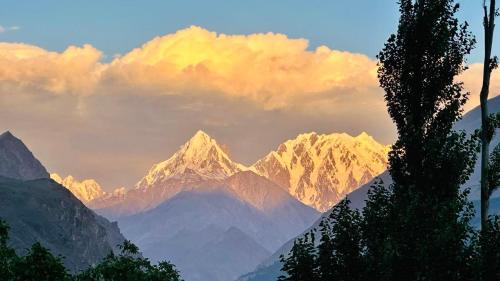 Karimabad Hotel | Discover Backpackers Stories at Old Hunza Inn - Rated 9.1