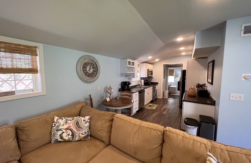 Aiken Cottage | Pet-Friendly Backyard Cottage Apartment in Aiken, 10/10 Rated