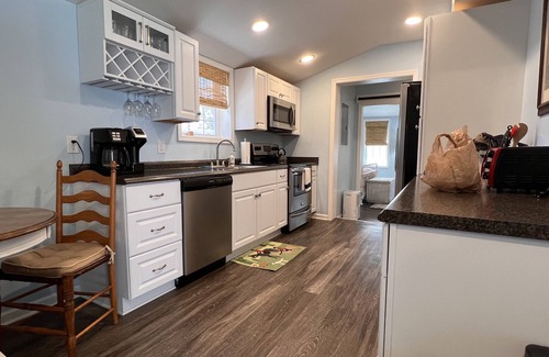 Aiken Cottage | Pet-Friendly Backyard Cottage Apartment in Aiken, 10/10 Rated