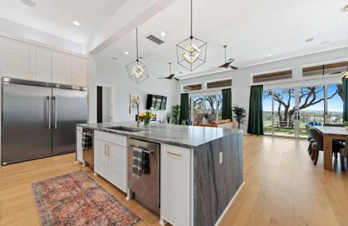 Canyon Lake House | Backyard Lake House for Large Groups with Fire Pit and Gameroom