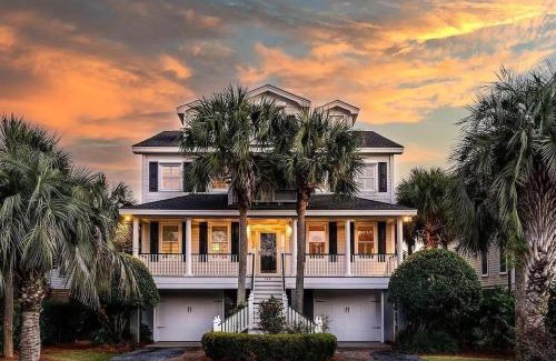 Isle of Palms House | Elegant Oceanfront Home with Private Pool - The Lucky Penny