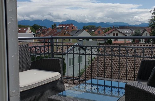Bad Aibling Apartment | Inviting Bad Aibling City Apartment - Family-Friendly Stay