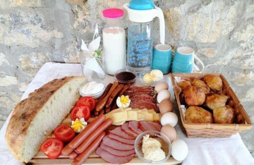 Republika Srpska Bed & Breakfast | Bad and Breakfast Majestik