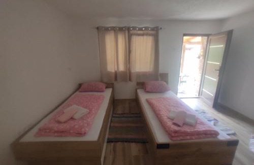Republika Srpska Bed & Breakfast | Bad and Breakfast Majestik