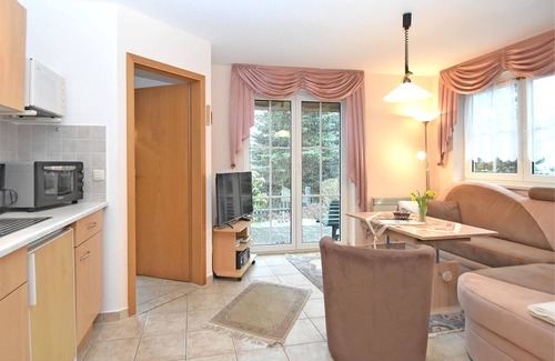 Schwarzenbrunn Apartment | Pet-Friendly Apartment in Sohl with Complimentary Breakfast