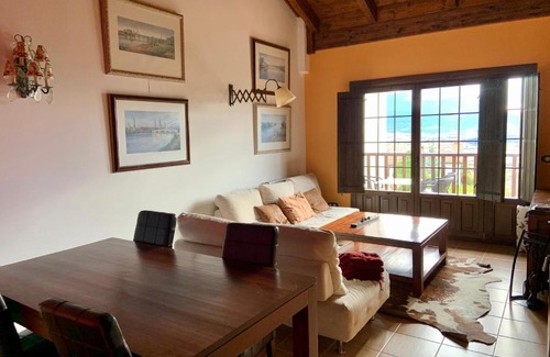 Badaguas Apartment | Inviting Badaguás Duplex: Family-Friendly Retreat in Pirineo