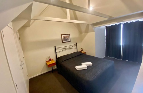 Fenton Street Hotel | Relax at Baden Lodge Motel with Spa and Family Amenities