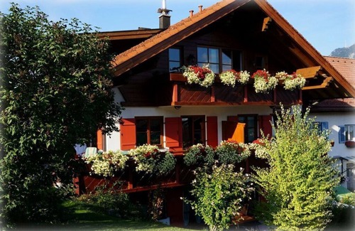 Blaichach House | Modern Retreat at Bader with Family-Friendly Amenities