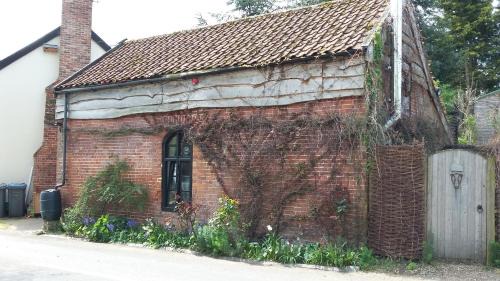 Rendham Apartment | Family-Friendly Retreat at Badger Cottage, Alde Garden