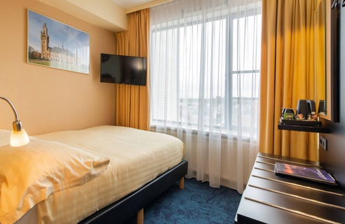 Scheveningen Badplaats Hotel | Relax at Badhotel Scheveningen with Spa & Family Amenities