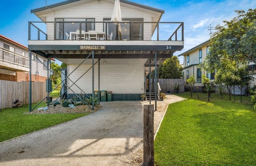 Smiths Beach House | Experience Oceanfront Bliss at Badhuset, Smiths Beach