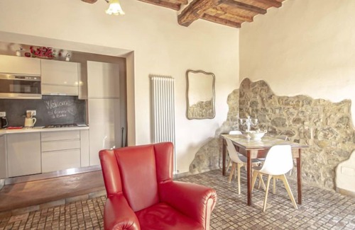 San Pietro in Bossolo Apartment | Pet-Friendly Retreat at Badia a Passignano by Interhome