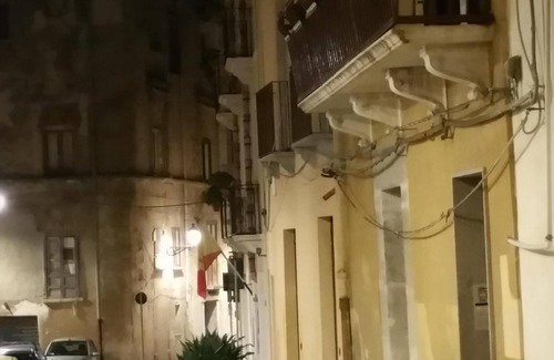 Trapani City Centre Apartment | Family-Friendly Badia Grande Apartment with Kitchen Access