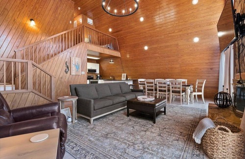New London Cabin | Idyllic Badin Lake Retreat by Uwharrie National Forest