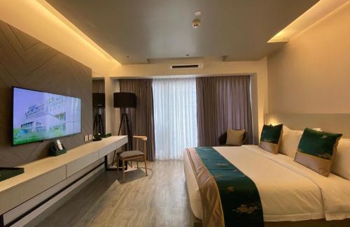 Ipil Hotel | Indulgent Badsbrotel Suites: Spa, Pool & Family-Friendly Escape