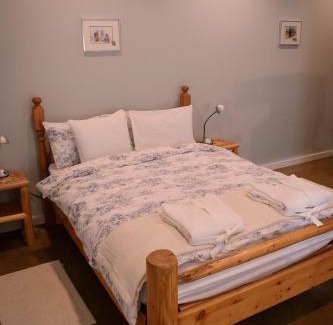 Okanagan-Similkameen Bed & Breakfast | Unforgettable Stay at Baergnaescht B&B – Rated 10/10