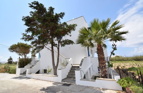 Kastraki Apartment | Cozy Baetylus Apartment Steps from Naxos' Beaches