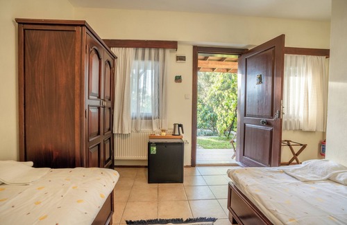 Bozcaada Cabin | Discover Bagbadem Tatil Ciftliği: Rated 9.6 with Pools & Dining