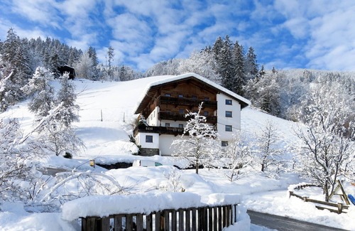 Hippach House | Baggenhof by Interhome
