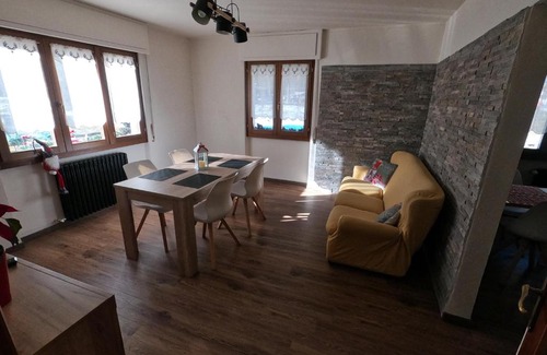 Premia Apartment | Guest Favorite: Baggio House with 9/10 Review Score