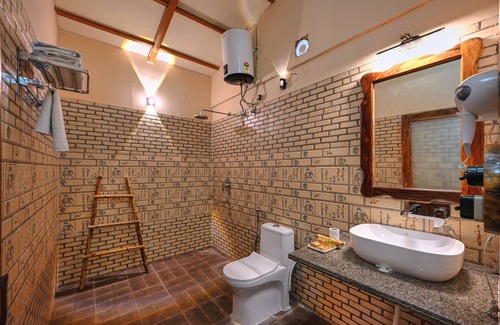 Sawai Madhopur Other | Bagh Serai: Relax by the Pool with Family-Friendly Amenities