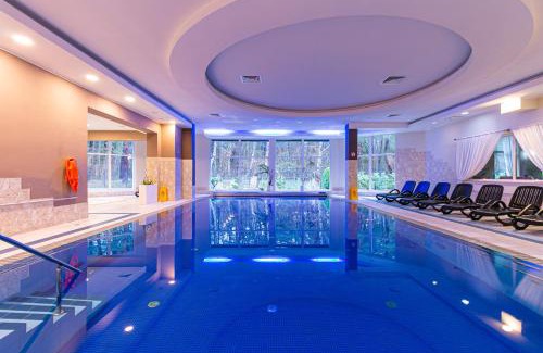 Pobierowo Resort | Relaxing Bagińscy Spa: Oceanfront Retreat with Pool & Spa