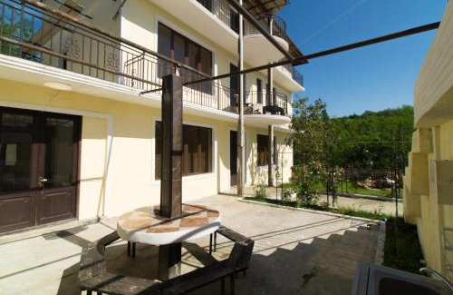 Tsqaltubo House | Cozy Bagrat Guest House: Pet-Friendly with Kitchen Access