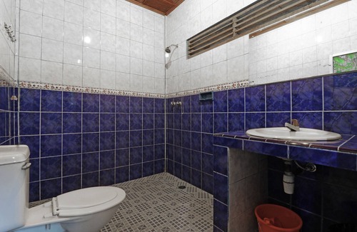 Tuk Tuk House | Relaxing Stay at Bagus Bay Guest House with Pool Access