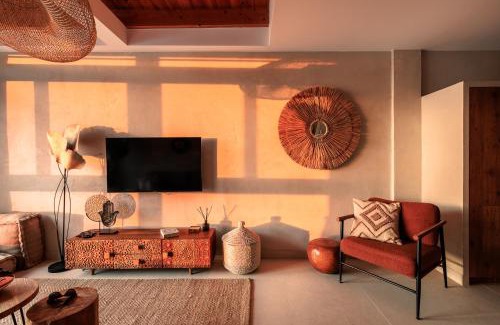 San Marcos Apartment | Beautiful Bahía Apartments with Oceanfront Pool Views
