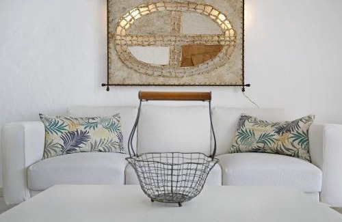 Bahia Calma Apartment | Family-Friendly Retreat at Bahía Vista with High Ratings