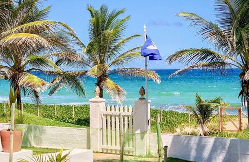 Busca Vida Villa | Inviting Beach House Retreat in Camaçari with Private Pool