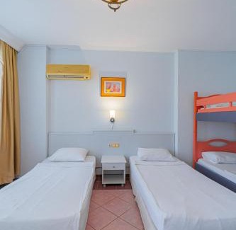 Payallar Hotel | Bahama Beach Konaklı