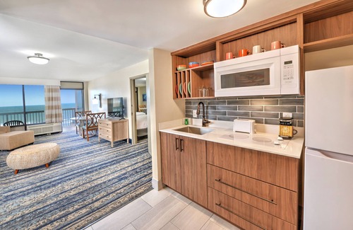 Daytona Beach Hotel | Ocean View Bliss at Bahama House - Rated 9/10