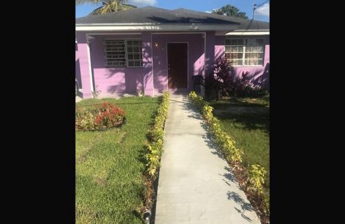 Nassau Apartment | Family-Friendly Bahamas Petapat Suite - Rated 10/10
