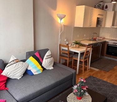 Esenyurt Apartment | Discover Bahcesehir Rent House: Breakfast & Family-Friendly