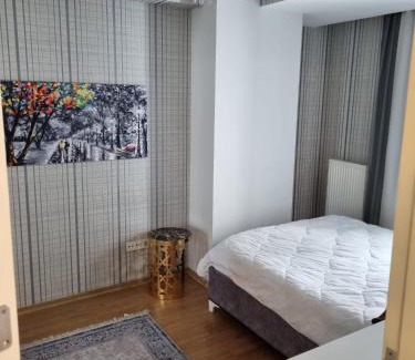 Esenyurt Apartment | Discover Bahcesehir Rent House: Breakfast & Family-Friendly