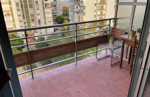 Algeciras Apartment | Beachside Bahia de Algeciras: Family-Friendly Getaway