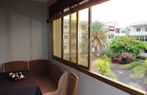 Melenara House | Discover Bahia De Melenara: Family-Friendly Getaway