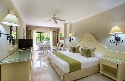 El Soco Resort | Experience Bahia Principe Grand La Romana - All Inclusive Stay