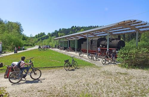 Bad Waldsee Apartment | Bahnhof Durlesbach